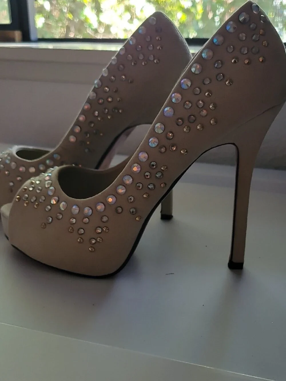 Nude Peep-Toe  Suede AB Crystal Embellished Pumps Size 8.5 EU39